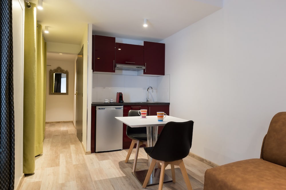 Qualys-Hotel Auberge du Forgeron 55/64
