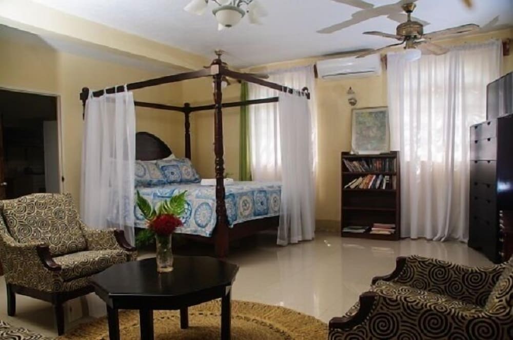 Firefly Beach Cottages and Suites 45/78