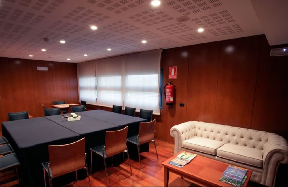 Europa Hotel 16/25