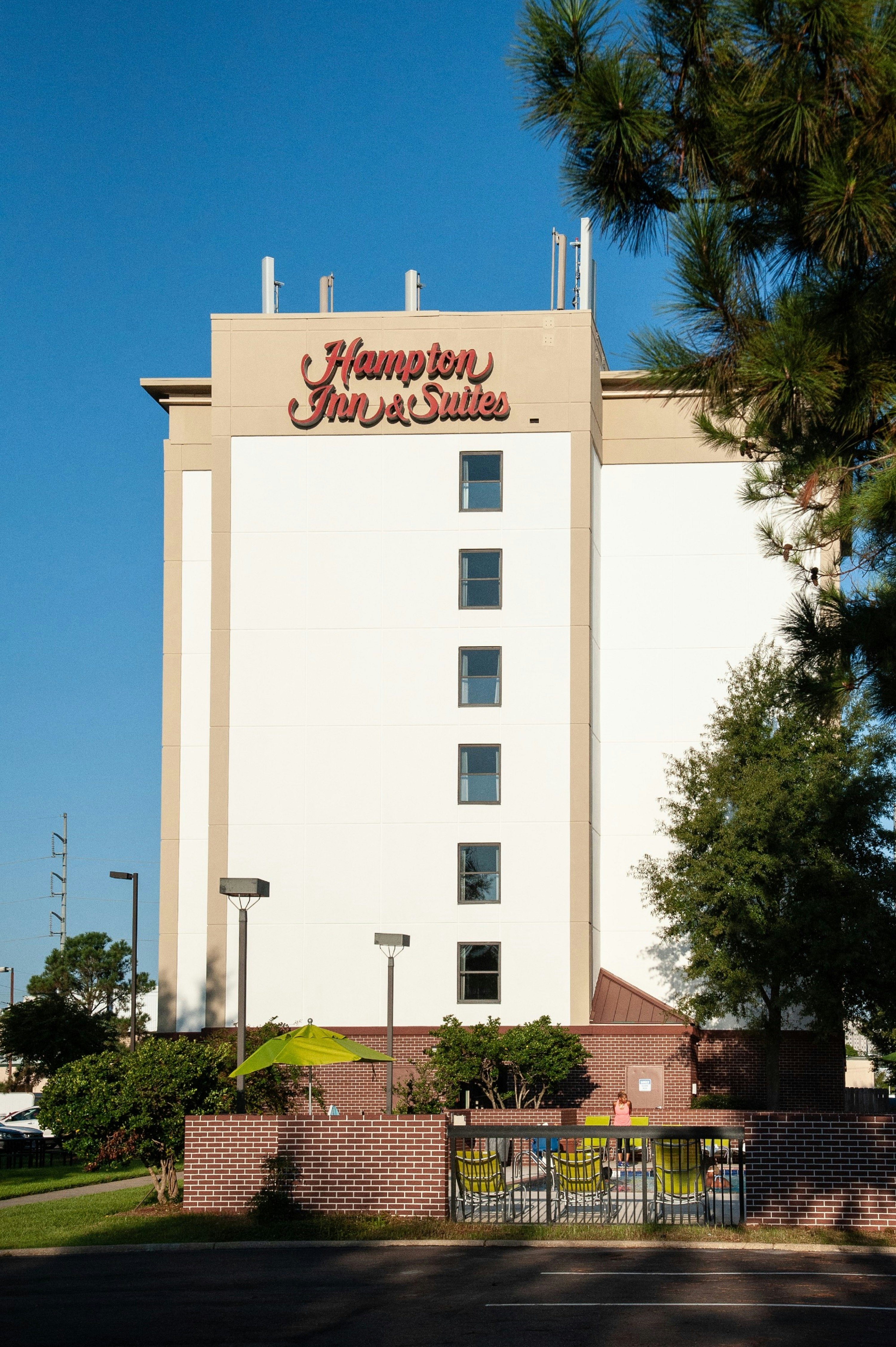 Hampton Inn & Suites Jackson Downtown-Coliseum 6/76
