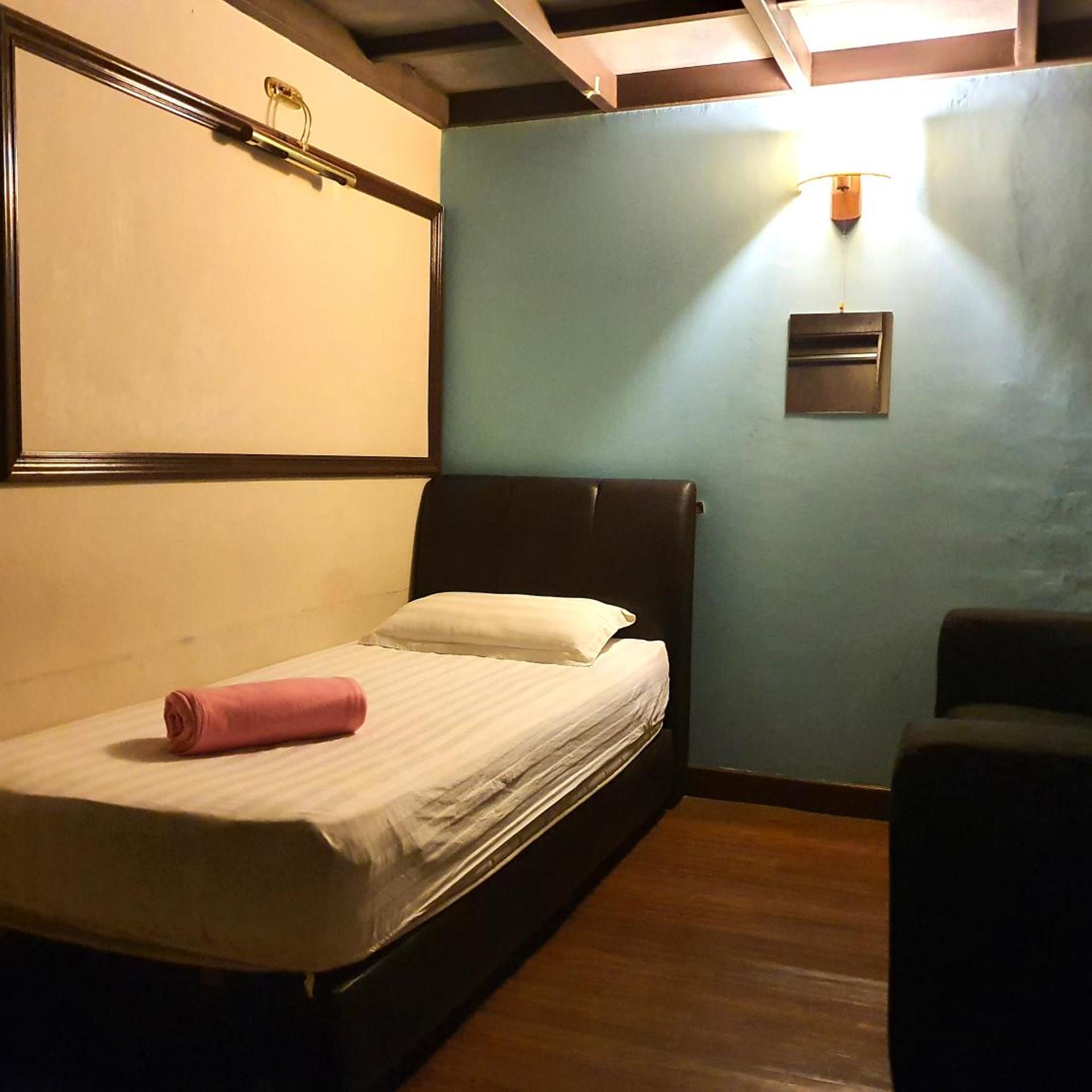 Travel Hub Highstreet 12/41