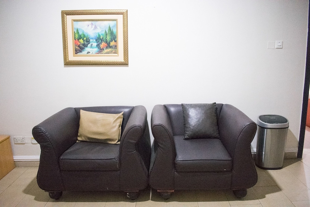 Primal Hotel GRA-Ikeja 33/50