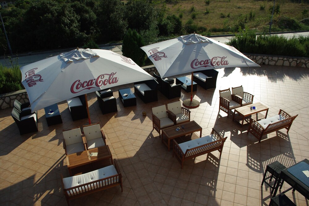 HOTEL ZLATNI LAV 27/37