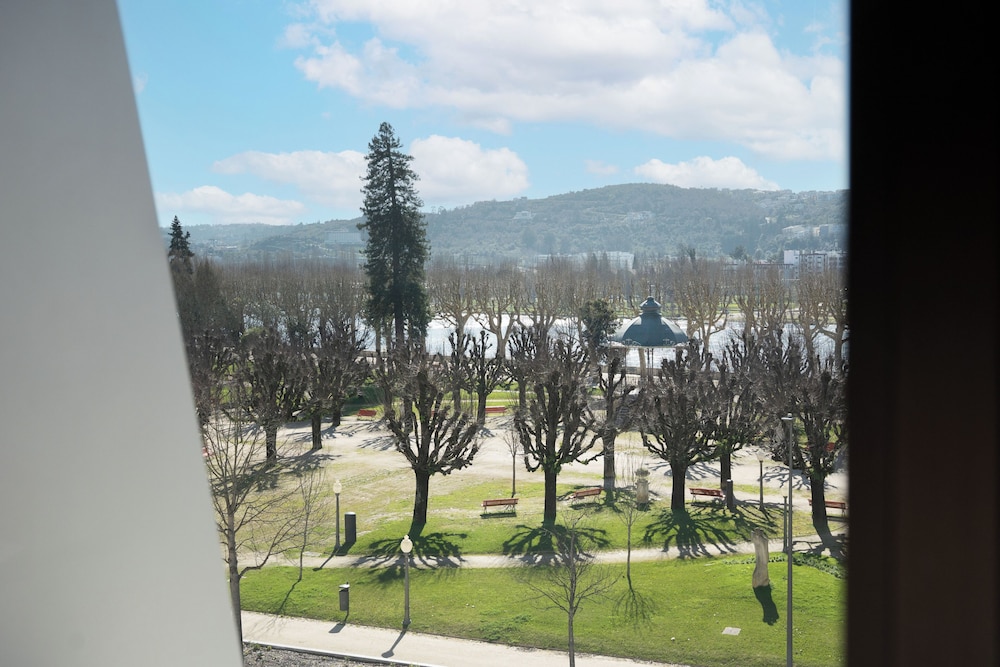 Ibis Coimbra Centro 36/68