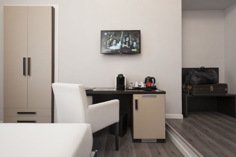 Arenula Suites 25/34