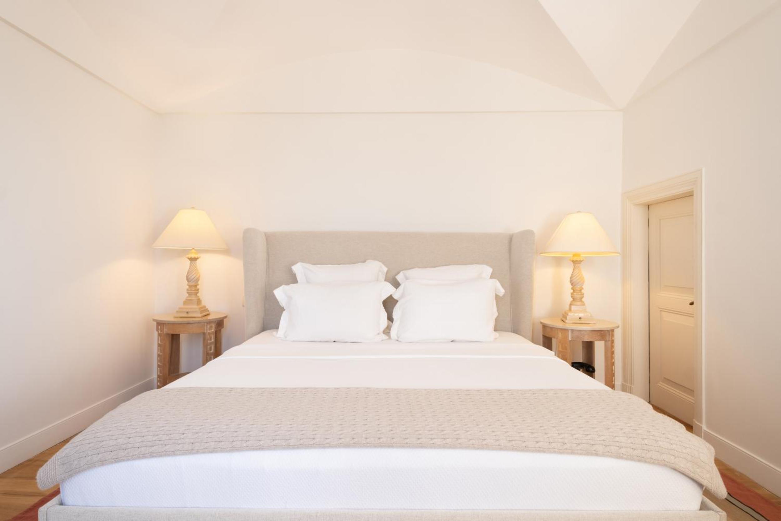Suite, King Bed, Sea View