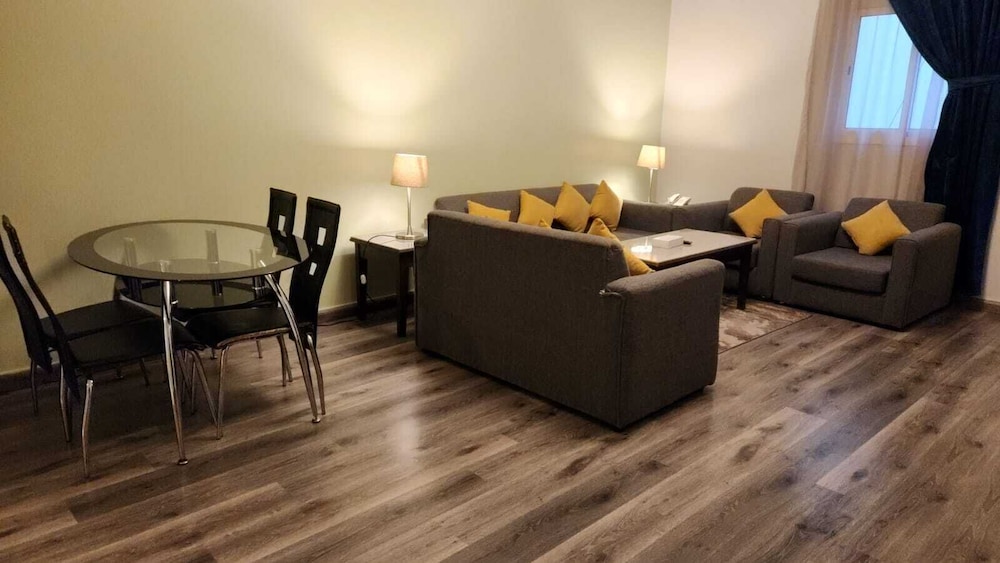 لازورد بالاس للشقق الفندقية(Lazourd Palace Hotel Apartments) 14/22