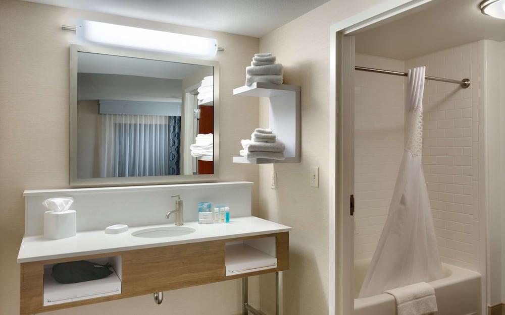 Hampton Inn Suites Pocatello 15/47