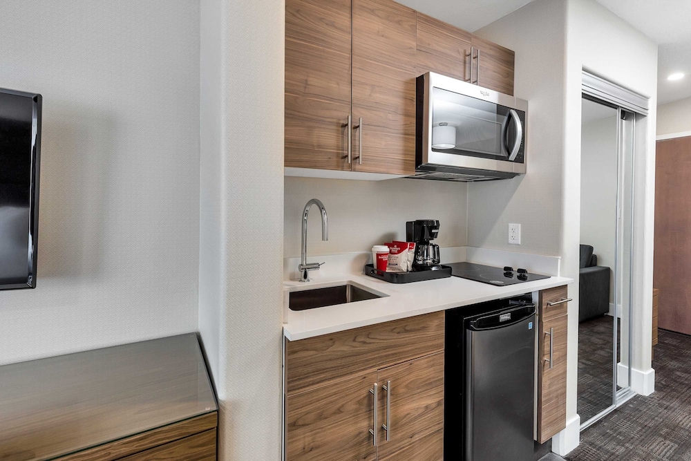 Sandman Hotel Grande Prairie 40/42