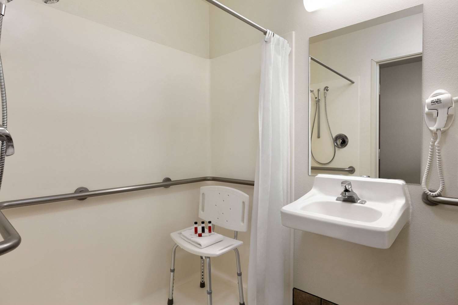 Travelodge by Wyndham Hermiston 8/9