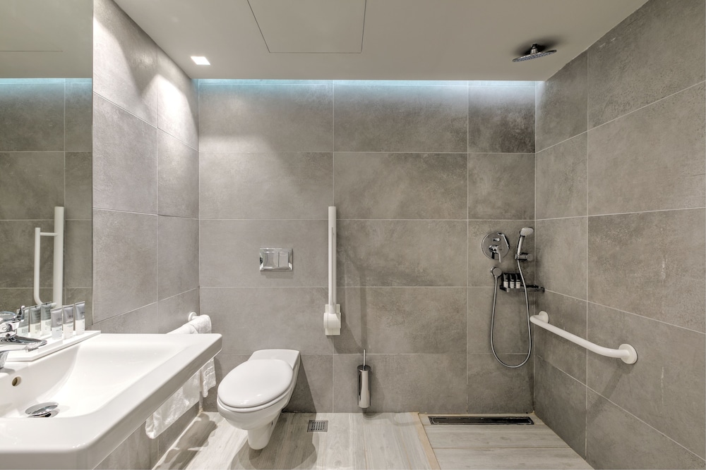 جناح تنفيذي بسرير مزدوج بإطلالة على البحر، Amada Colossos Resort 2/4