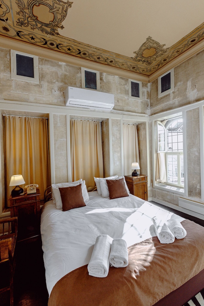ROOM, DOUBLE BED, COURTYARD VIEW