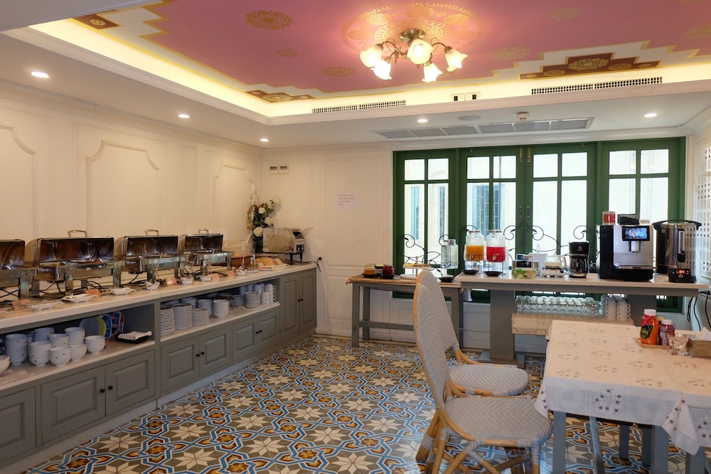 Siri Heritage Bangkok Hotel 59/71