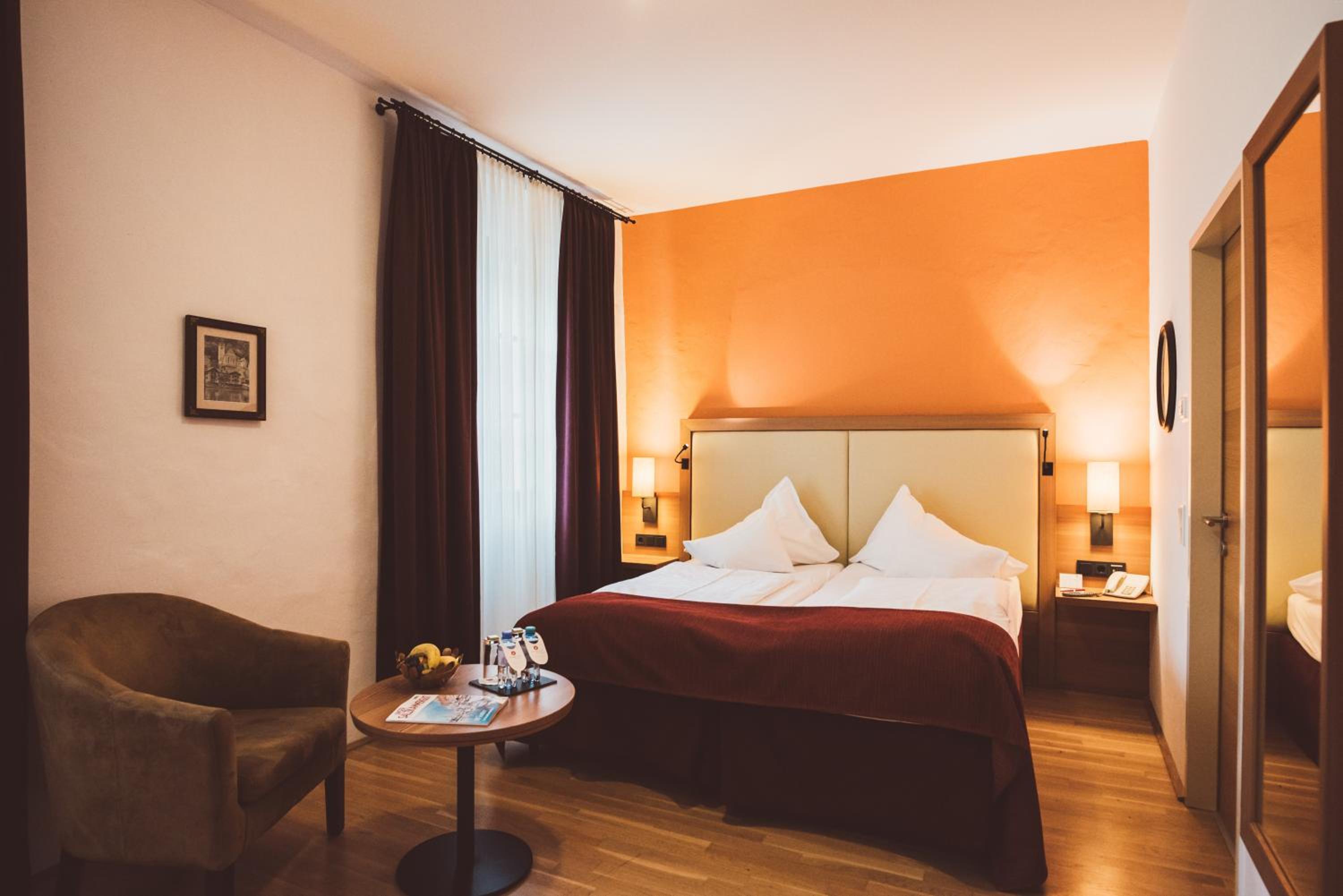 Standard, Double or Twin Bed