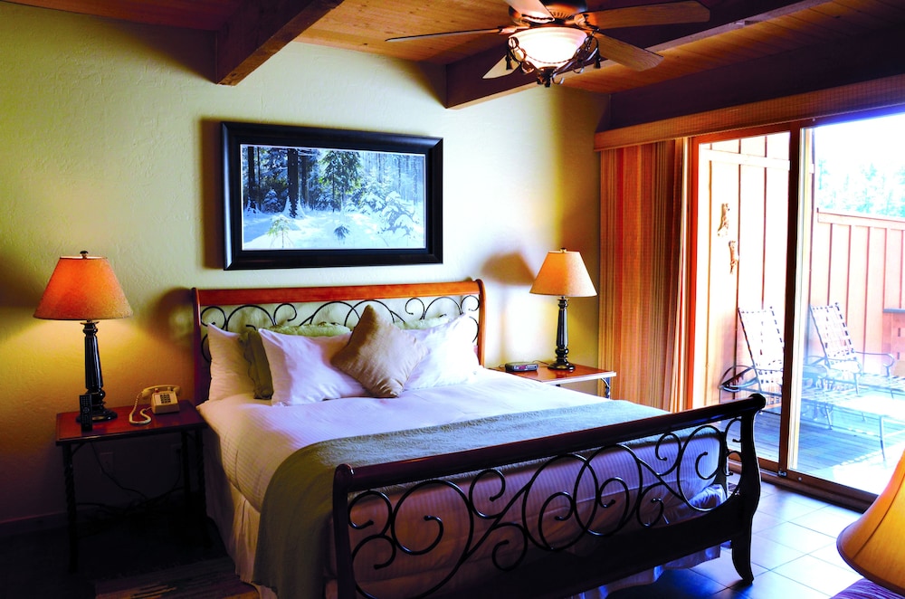 2 BEDROOMS, VILLA, FOREST VIEW, HOT TUB
