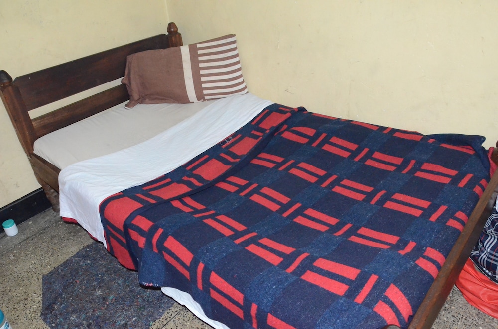 Keekorok Guest House 5/8