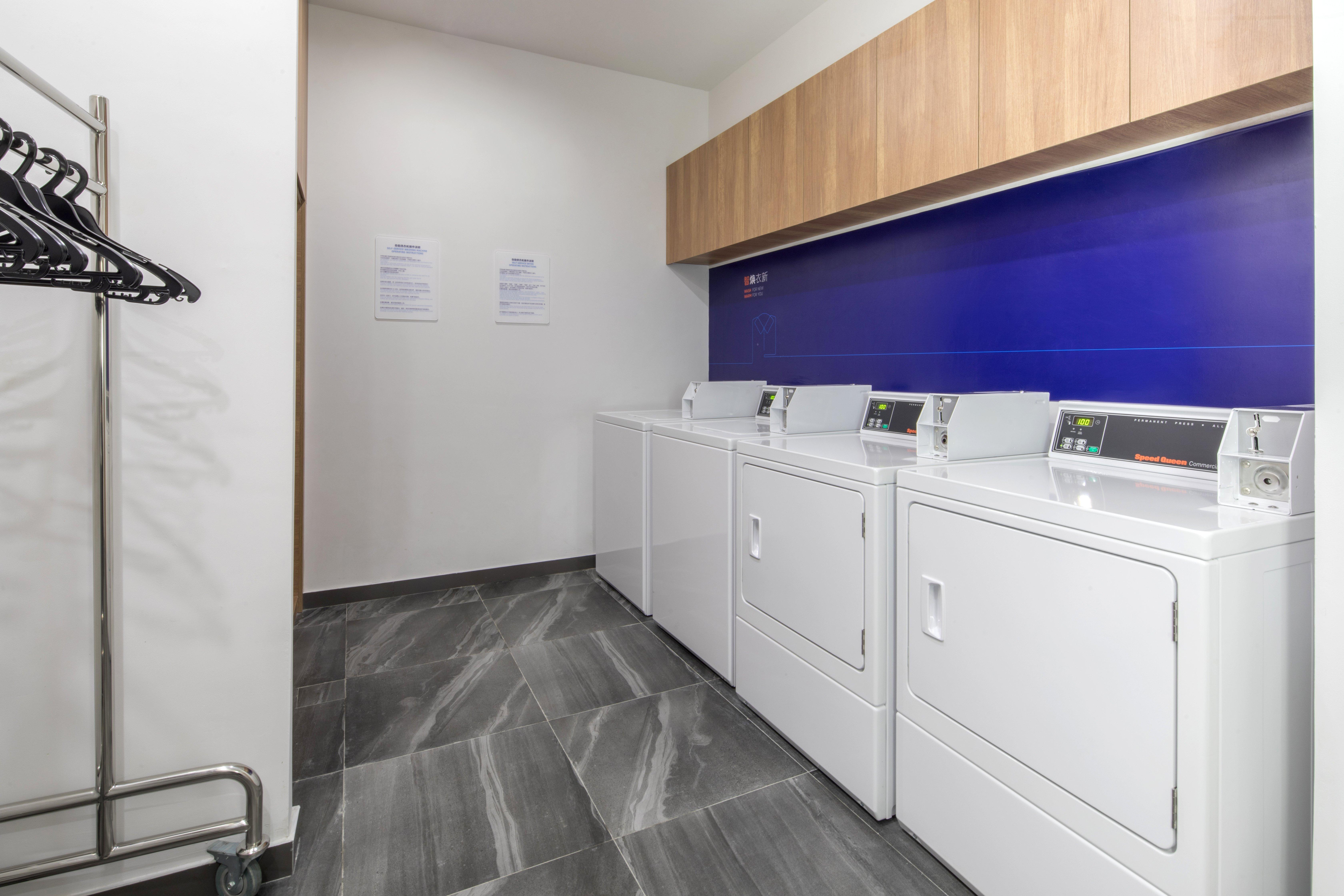 Holiday Inn Express Shanghai Tourism Zone 13/51