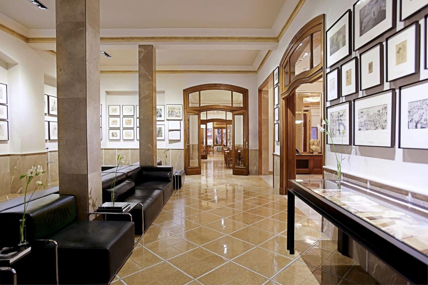 Astoria Hotel 19/42