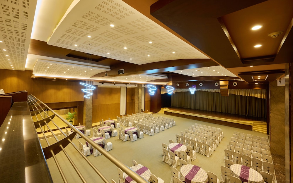 FLORA AIRPORT HOTEL 23/50