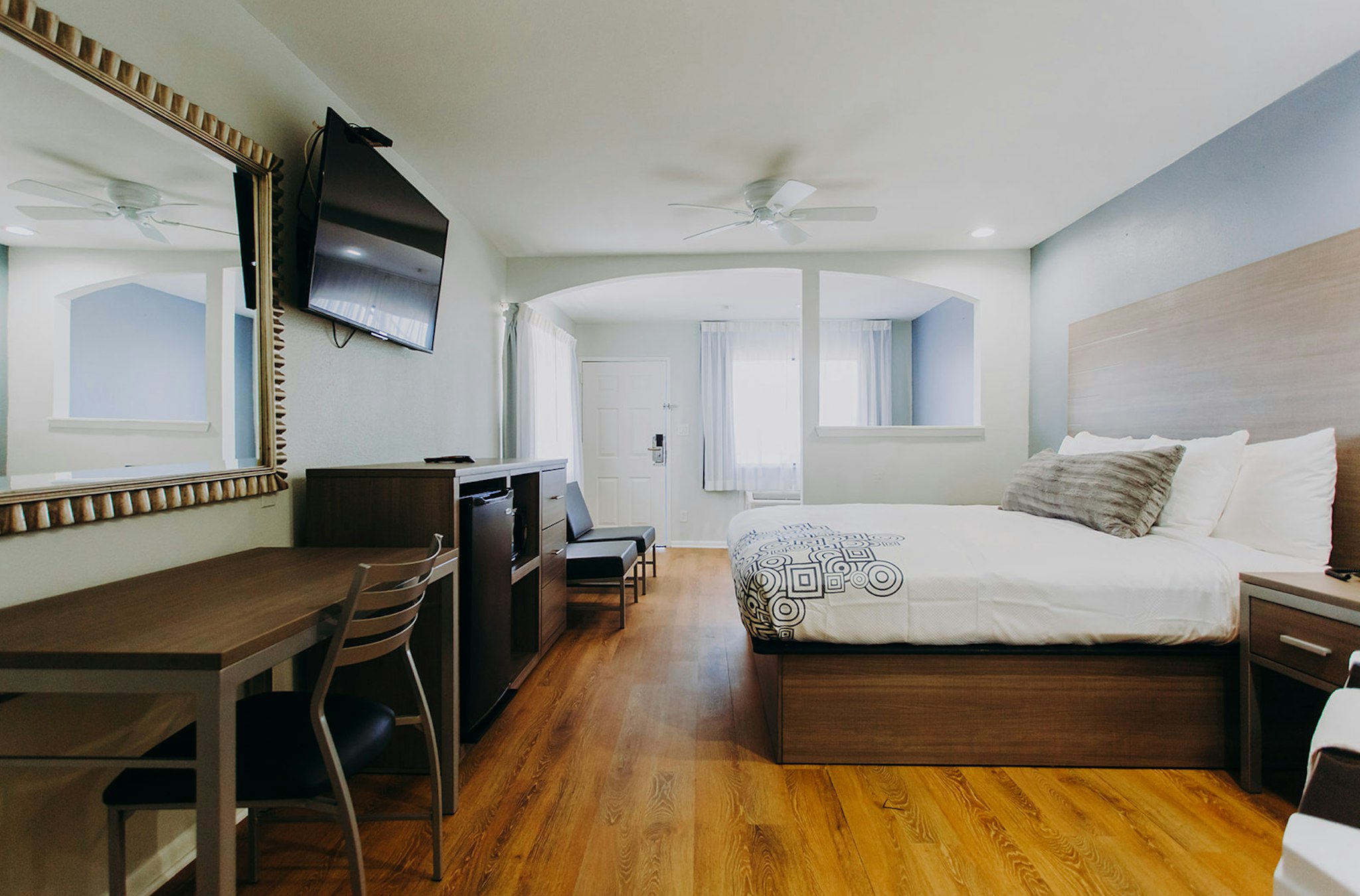 Passport Inn 29/54