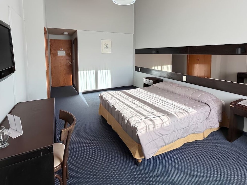 Marcopolo Suites Calafate 18/49