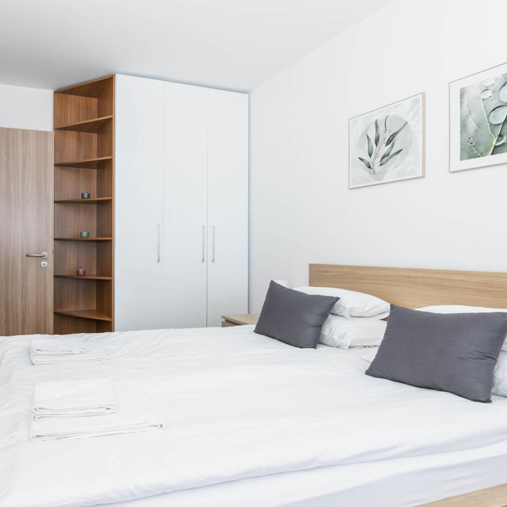 Elisabeth Downtown Apartments by FirstHost 18/50