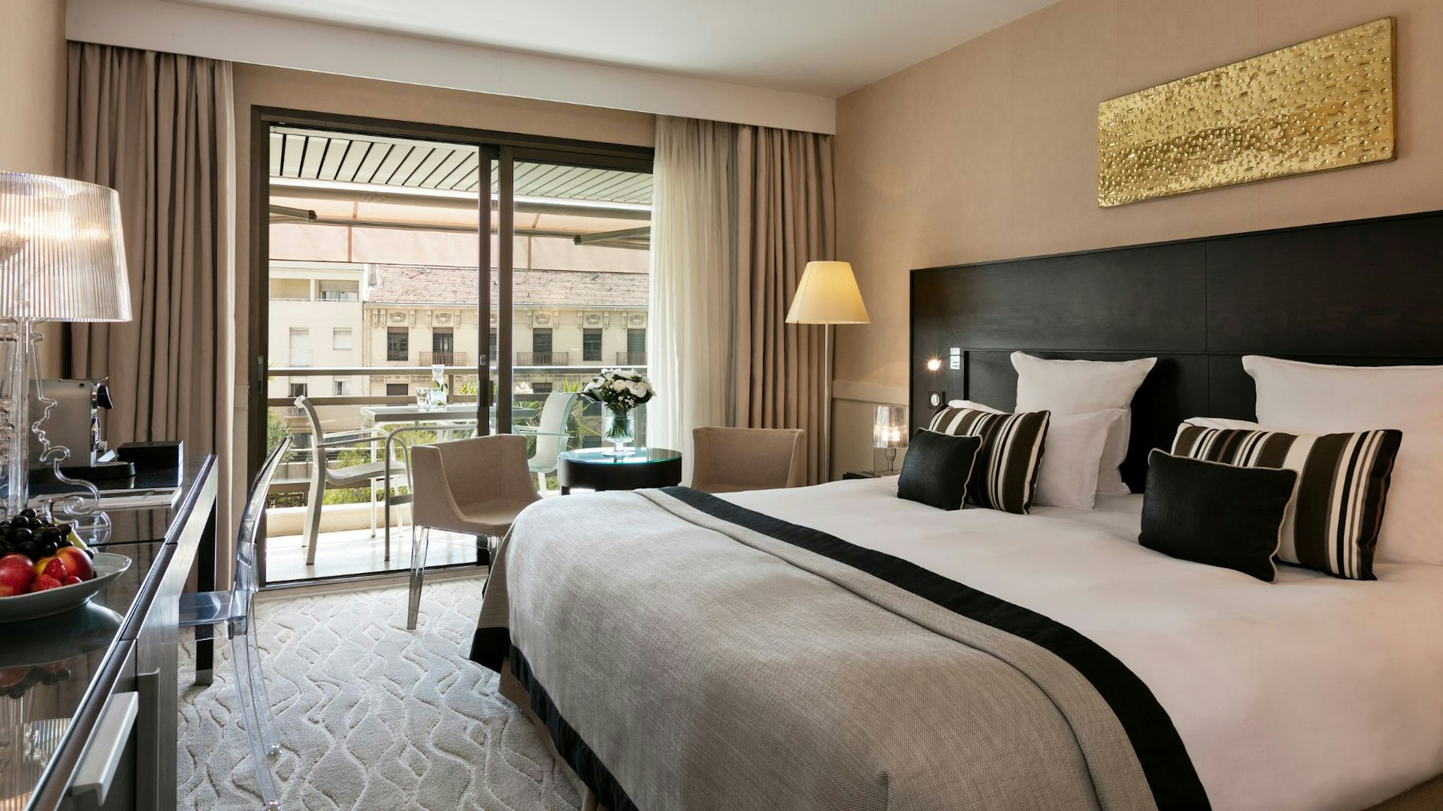 Hotel Barriere Le Gray D Albion Cannes 17/75