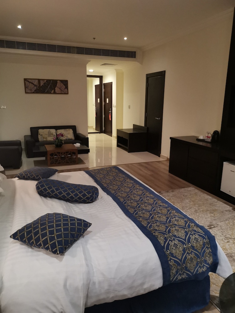 فندق ميلينيا العليا(Millennia Olaya Hotel) 17/79