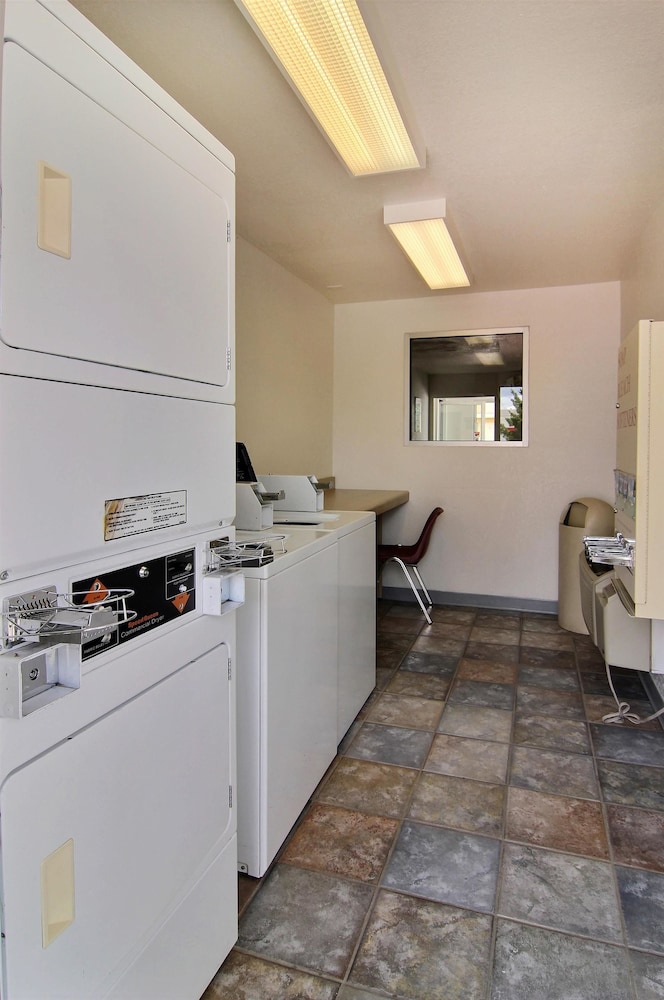 Motel6 Gallup, NM 6/42