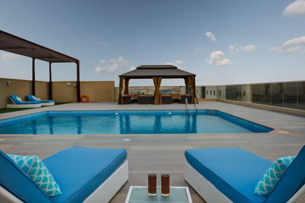 Abar Hotel Apartment Dubai investment Park 43/48