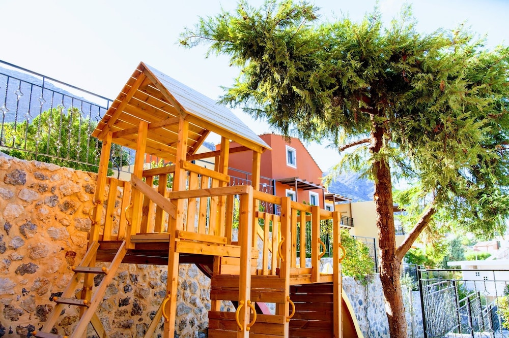 Hotel Ippolity Village 6/71