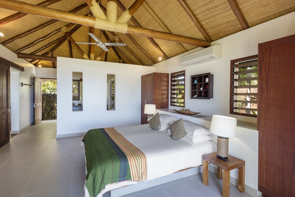 ERATAP BEACH RESORT 12/50