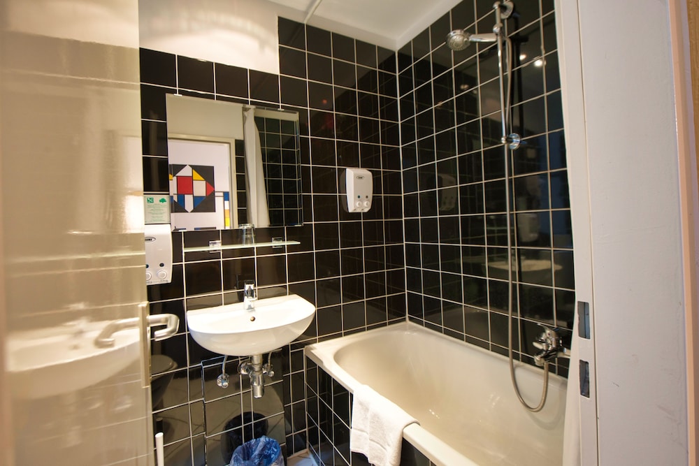 ART-HOTEL CHARLOTTENBURGER HOF 47/50