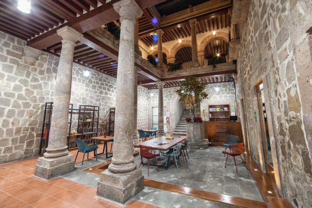 OYO Hostal Mich Morelia 7/33