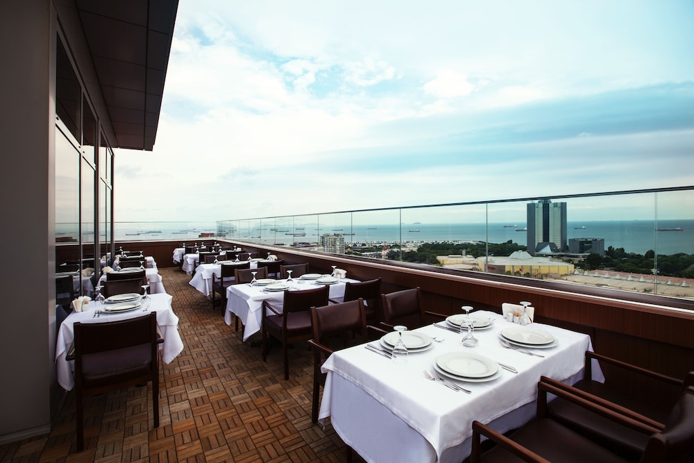 Ramada Plaza by Wyndham Istanbul Atakoy 35/55