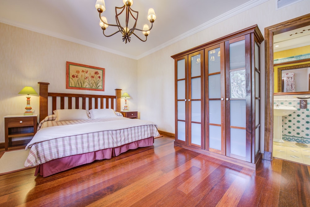 SUPERIOR, DOUBLE BED