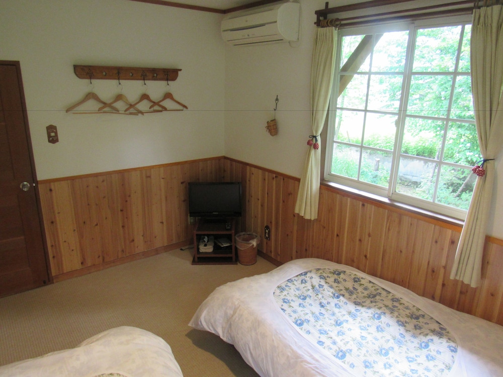 Pension Alps Hakuba 5/17