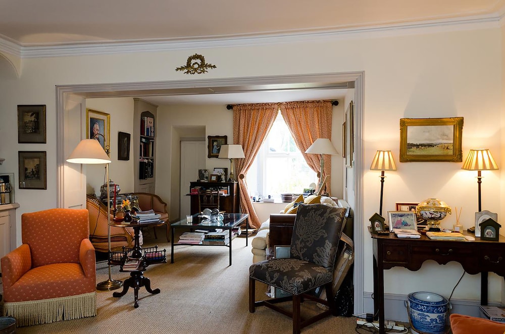 Heron House Bed &amp; Breakfast 10/23