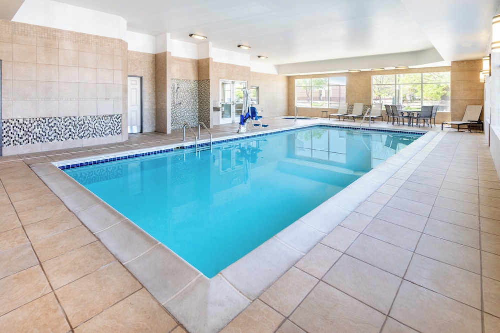 Holiday Inn Express Hotel And Suites Denver North Thornton 45/69