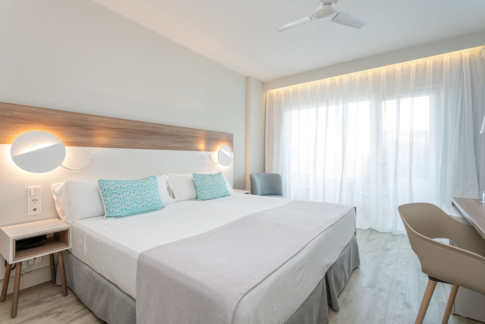 PREMIUM, DOUBLE BED, SEA VIEW, TERRACE