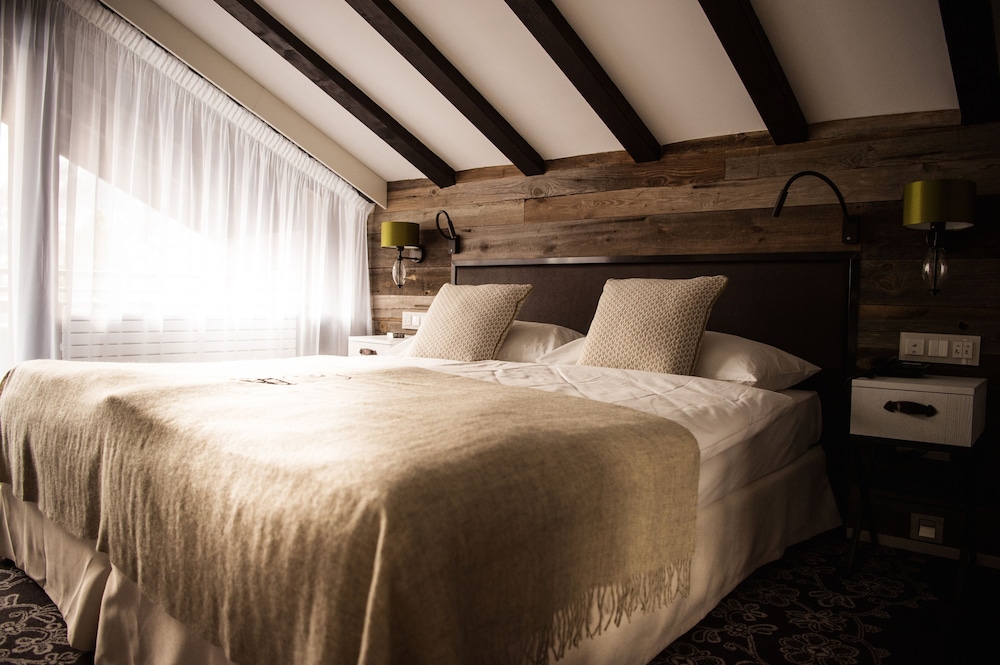 Alpenhof Hotel 16/72