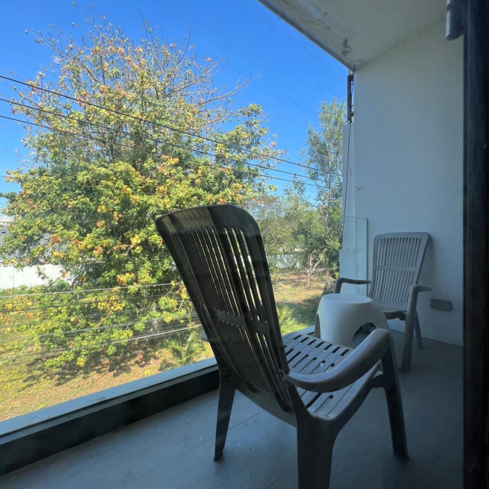 Litera Hostel Adults Only 67/71