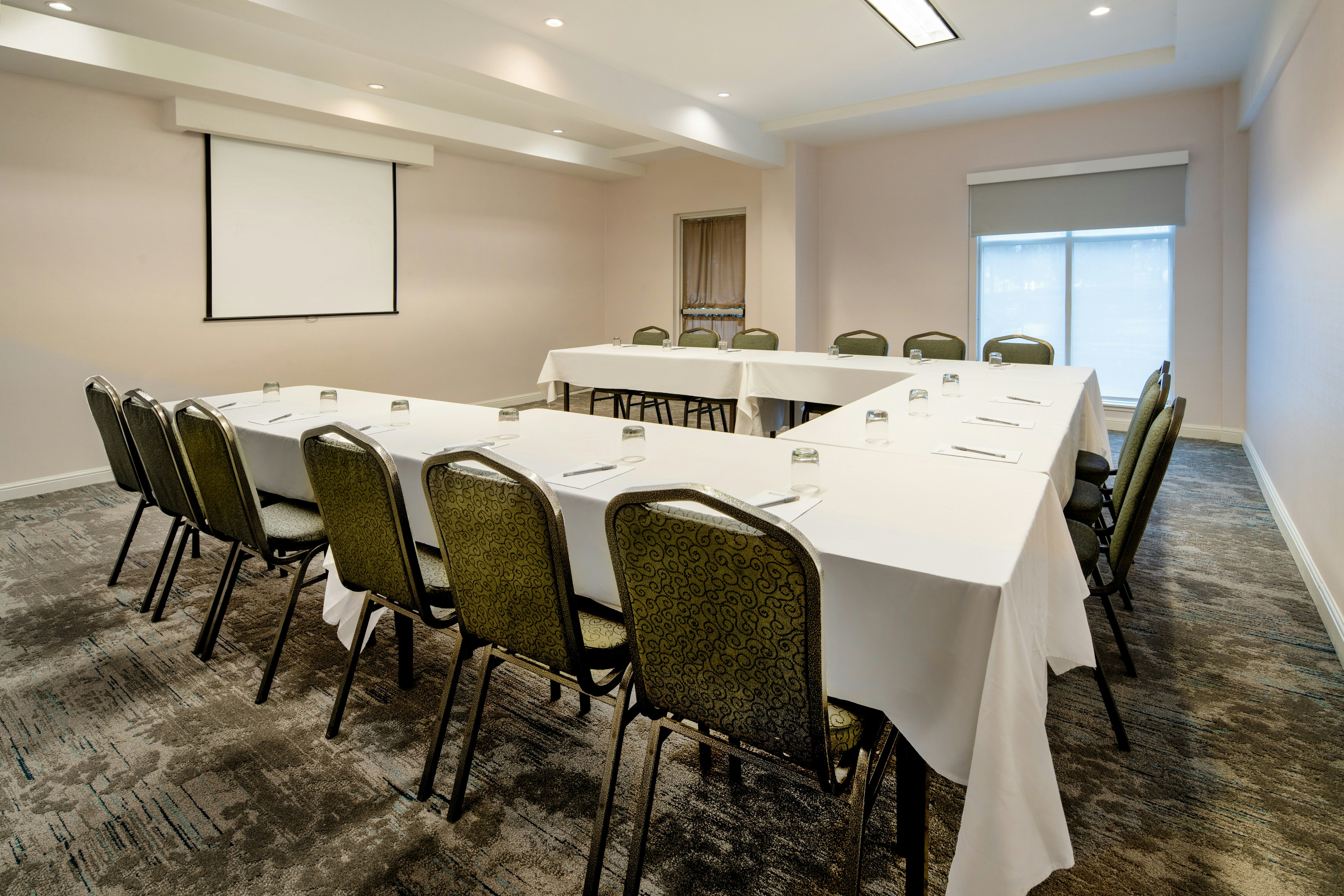 Hilton Garden Inn Folsom 38/50