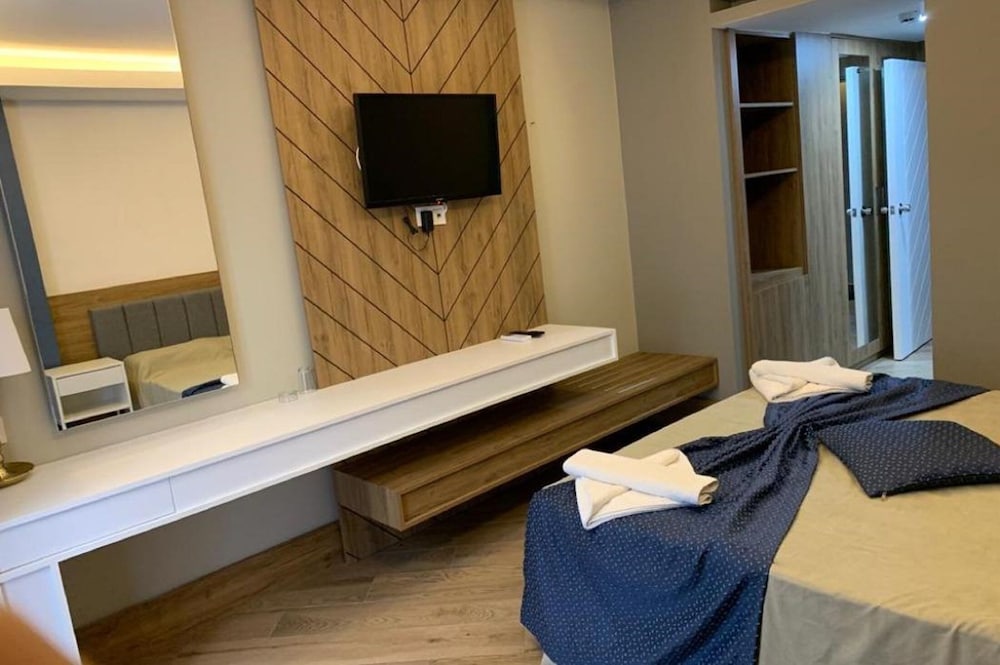 Istanbul Beach Hotel 38/50