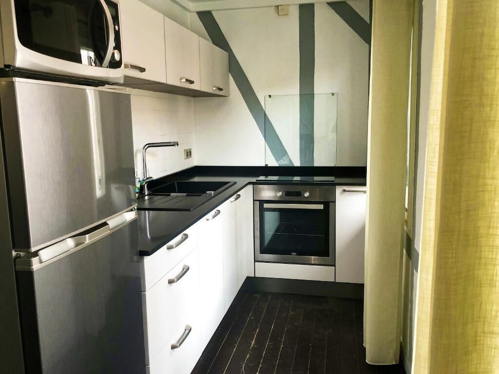 Eclipse Apartment 59/64