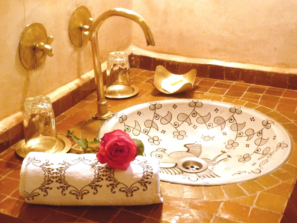 Riad Carina 33/75