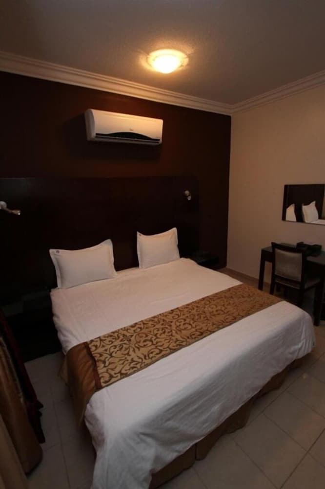 رؤوم إن المجمعة(Raoum Inn Serviced Apartments Majmma) 12/41