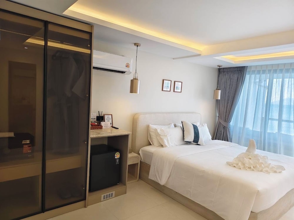 Enjoy Beach Hotel 17/73