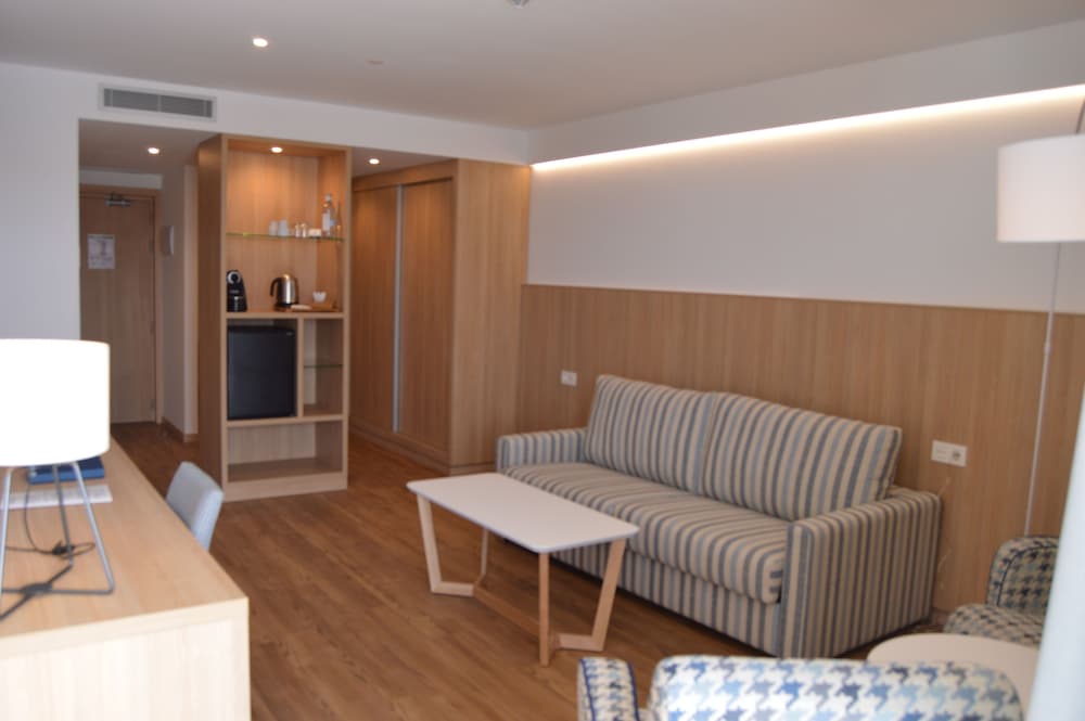 HOTEL 55 SANTO TOMAS 49/69