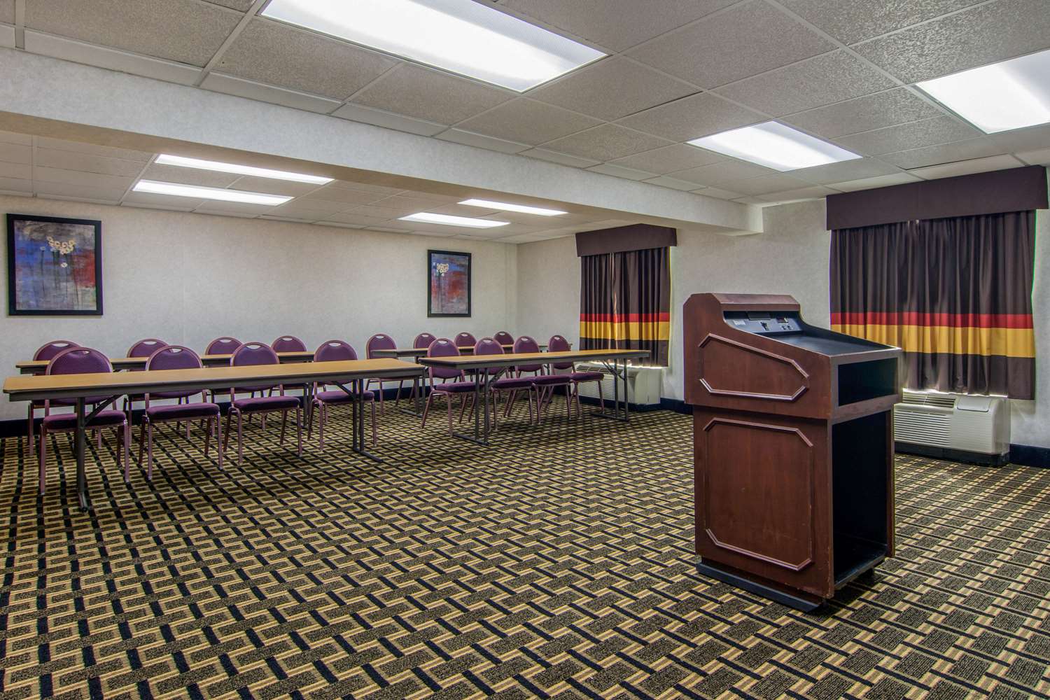 Quality Inn & Suites Union City Atlanta South 32/50